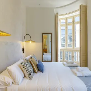 https://marques-de-velazquez-ii-by-caleta-homes.es-andalucia.com